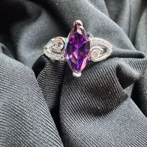 Elegant Sterling Silver and Purple Women's Ring